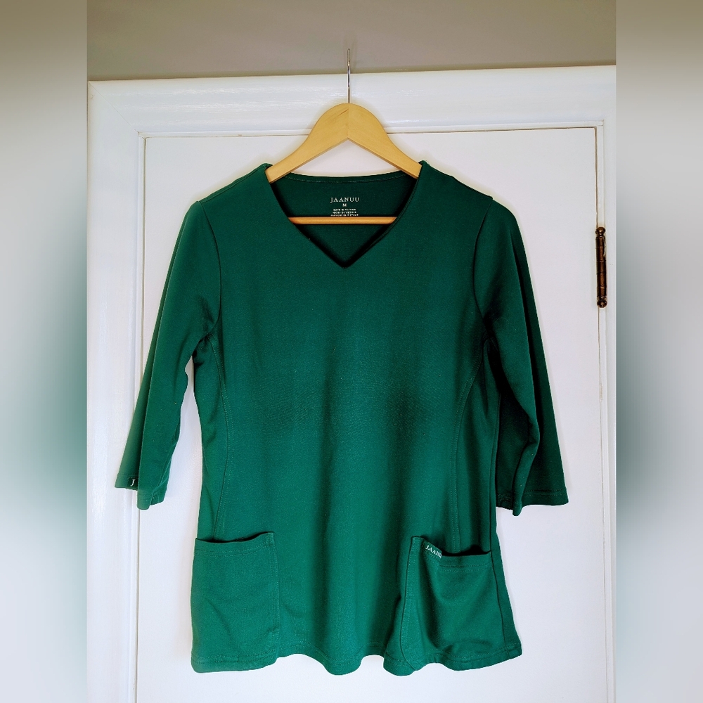 Jaanuu V-Neck 3/4 Sleeve Scrub Top In Hunter Green - MEDIUM with Defect